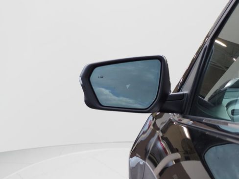 Used 2020 Chevrolet Equinox LT w/ Midnight Edition FWD image 29