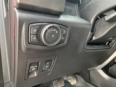 Used 2018 Ford F150 XLT w/ Equipment Group 302A Luxury AWD/4WD image 14