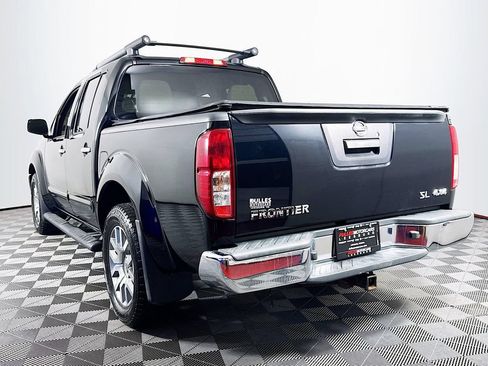 Used 2012 Nissan Frontier SL AWD/4WD image 5