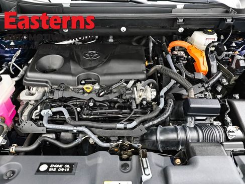 Used 2022 Toyota RAV4 XLE image 7