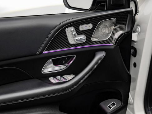 Used 2022 Mercedes-Benz GLS 63 AMG 4MATIC w/ Warmth & Comfort Package image 83