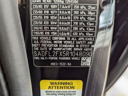 New 2024 Jaguar E-PACE R-Dynamic SE image 21