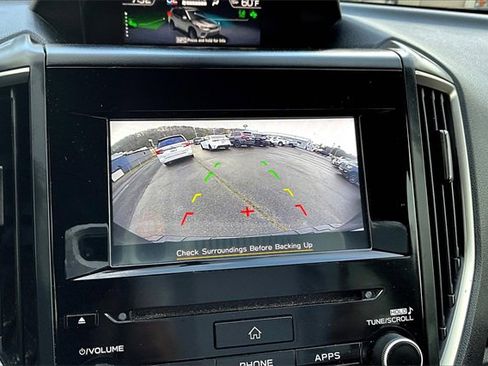 Used 2020 Subaru Forester Premium image 23