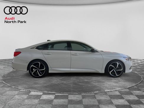 Used 2022 Honda Accord Sport image 6