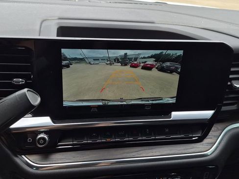 Used 2025 GMC Sierra 1500 SLT RWD image 41