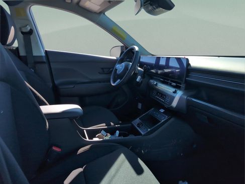 Used 2025 Hyundai Kona SEL image 19