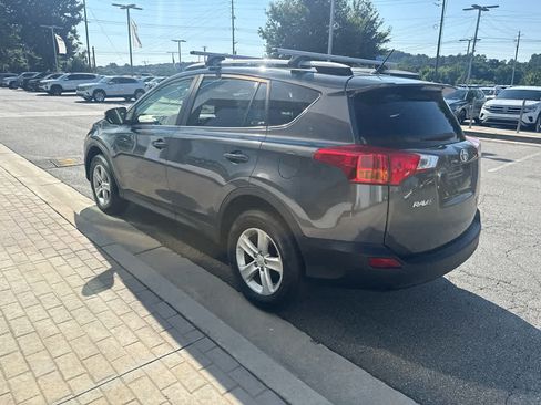 Used 2013 Toyota RAV4 XLE AWD/4WD image 5