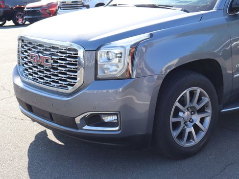 Used 2020 GMC Yukon Denali w/ Open Road Package AWD/4WD image 17