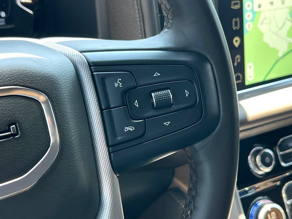 Used 2024 GMC Yukon Denali AWD/4WD image 35
