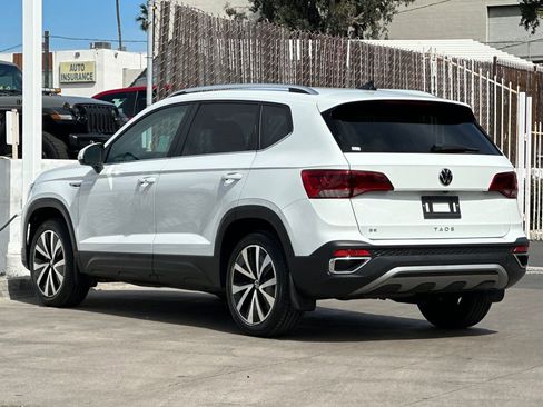 Used 2023 Volkswagen Taos SE image 6