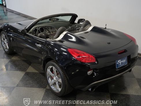 Used 2007 Pontiac Solstice GXP w/ Premium Package RWD image 27