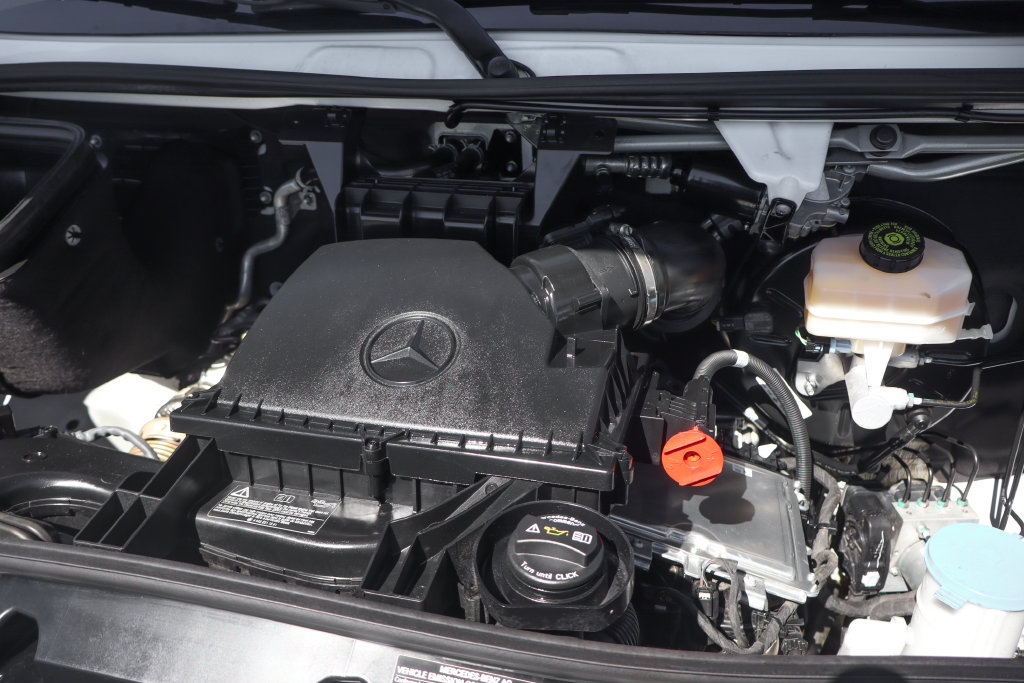Used 2025 Mercedes-Benz Sprinter 2500 image 8