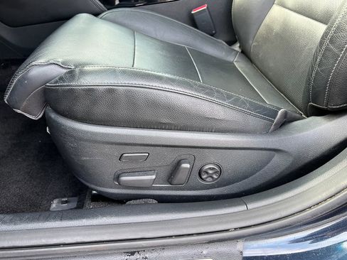 Used 2018 Kia Cadenza Technology w/ Paint Protection Package image 15