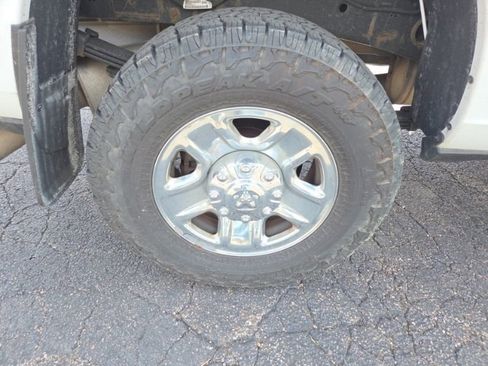 Used 2021 RAM 3500 Tradesman w/ Chrome Appearance Group AWD/4WD image 9