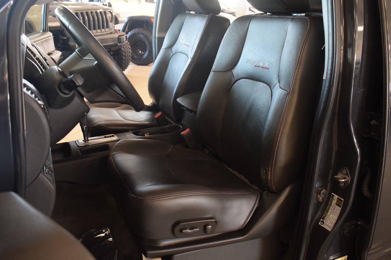 Used 2010 Nissan Frontier PRO-4X w/ Pro-4x Value Truck Pkg AWD/4WD image 38