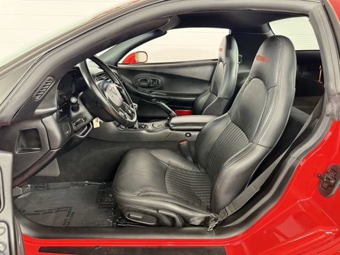 Used 2001 Chevrolet Corvette Z06 w/ Memory Pkg RWD image 12