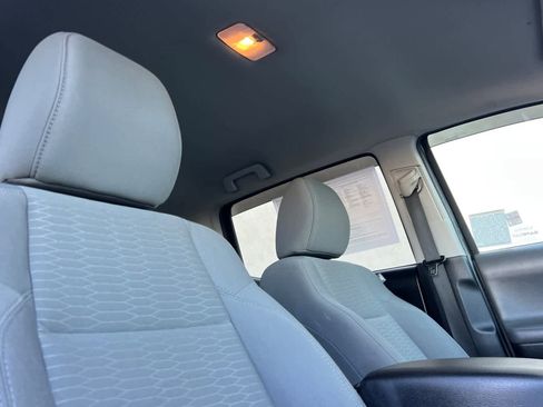 Used 2018 Toyota Tacoma SR5 image 16