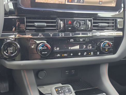 New 2026 Nissan Pathfinder Rock Creek image 28