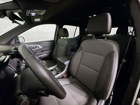 Used 2023 Chevrolet Traverse LT image 22