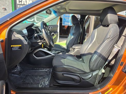 Used 2015 Hyundai Veloster w/ Option Group 02 FWD image 19