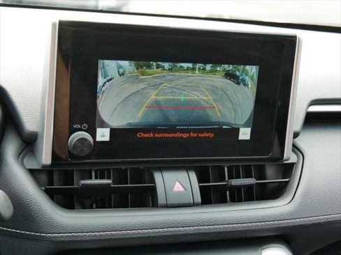 Certified 2025 Toyota RAV4 XLE AWD/4WD image 18