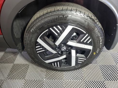 New 2026 Nissan Kicks SV w/ SV Premium Package image 31