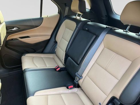 Used 2024 Chevrolet Equinox Premier AWD/4WD image 14