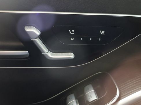 Used 2023 Mercedes-Benz S 500 4MATIC w/ AMG Line image 38