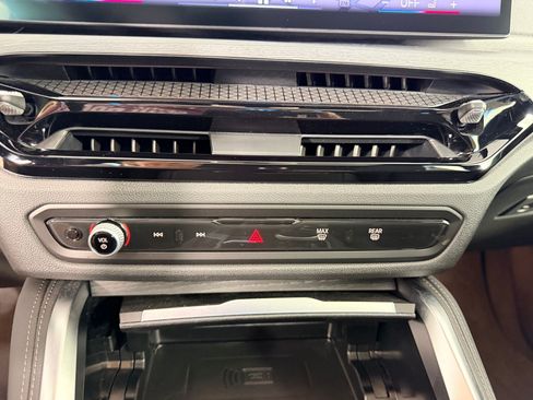 Certified 2026 BMW 440i xDrive w/ Premium Package AWD/4WD image 18