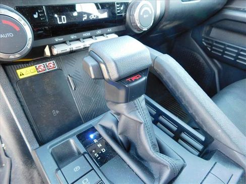 Used 2025 Toyota 4Runner TRD Off-Road AWD/4WD image 11