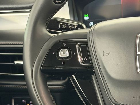 Used 2023 Lincoln Aviator 2WD image 15