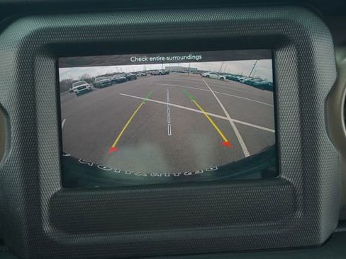 Used 2020 Jeep Wrangler Unlimited Sport image 29