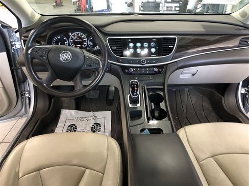 Used 2017 Buick LaCrosse Essence image 7