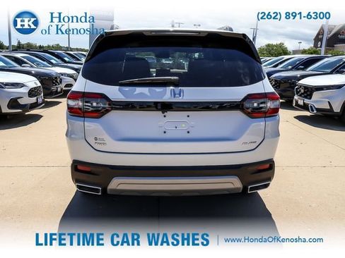 Certified 2025 Honda Pilot Elite image 4