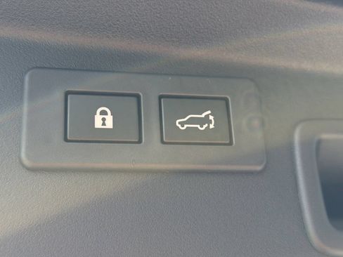 New 2026 Subaru Outback Touring AWD/4WD image 12