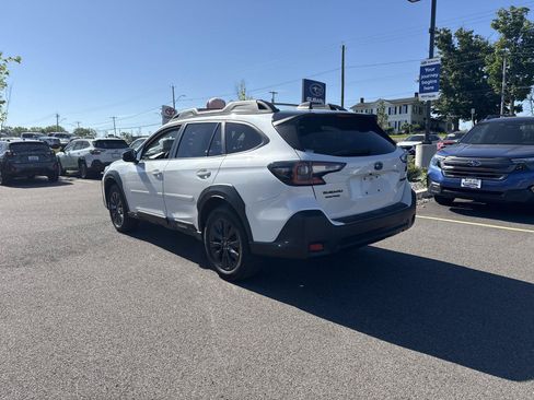 Used 2023 Subaru Outback Onyx Edition AWD/4WD image 5