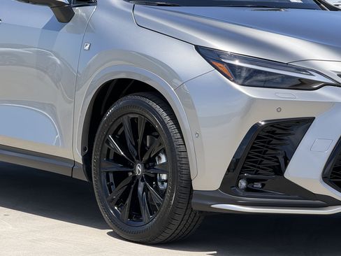 New 2026 Lexus NX 450h+ F Sport AWD/4WD image 4
