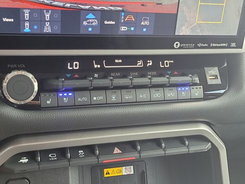 Certified 2024 Toyota Sequoia Limited image 28