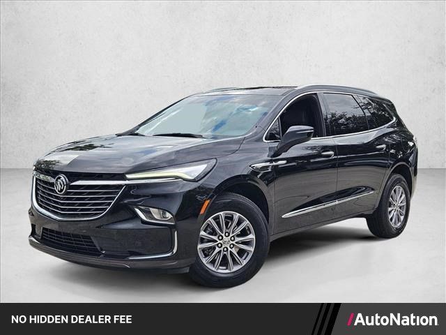 Used 2024 Buick Enclave Essence w/ Technology Package FWD image 1