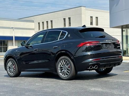 Used 2024 Maserati Grecale Modena AWD/4WD image 6