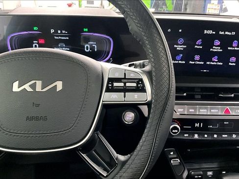 Used 2025 Kia Telluride S AWD/4WD image 12