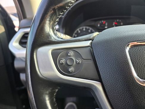 Used 2019 GMC Acadia SLE w/ Driver Alert Package I image 16