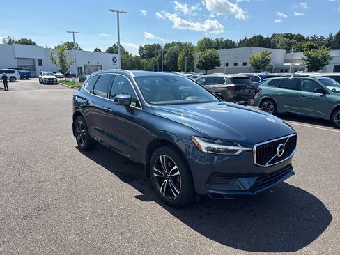 Used 2020 Volvo XC60 T5 Momentum w/ Protection Package AWD/4WD image 7