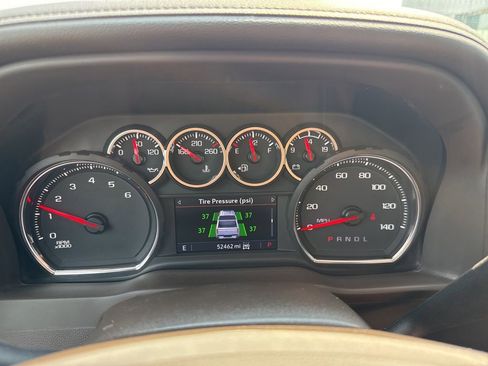 Used 2022 Chevrolet Silverado 1500 LTZ image 19