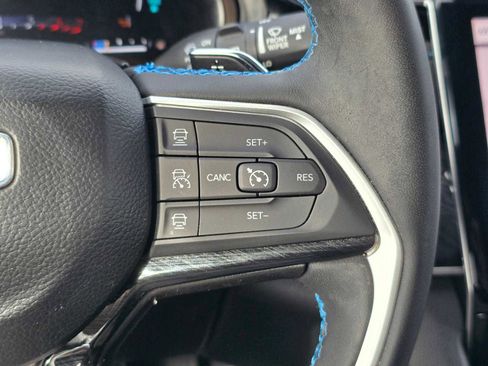 Used 2023 Jeep Grand Cherokee Trailhawk w/ Advanced Protech Group II AWD/4WD image 31