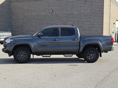 Used 2023 Toyota Tacoma SR5 image 3