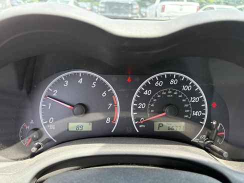 Used 2013 Toyota Corolla LE FWD image 9