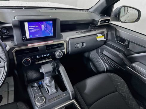 Certified 2026 Toyota Tacoma SR5 RWD image 20