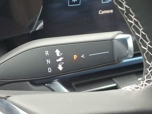 New 2026 Chevrolet Equinox EV LT image 7