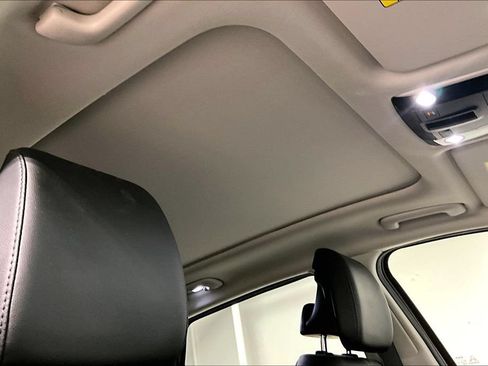 Used 2025 Kia Sportage SX FWD image 21